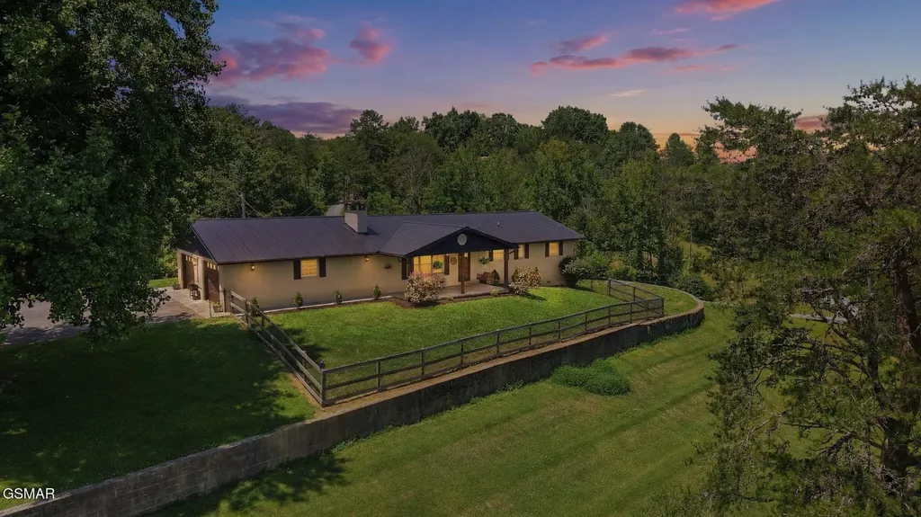 1317 Dupont Road Seymour TN 37865