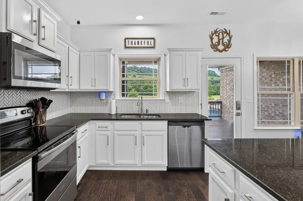 732 Shelbyville Highway Fayetteville TN 37334