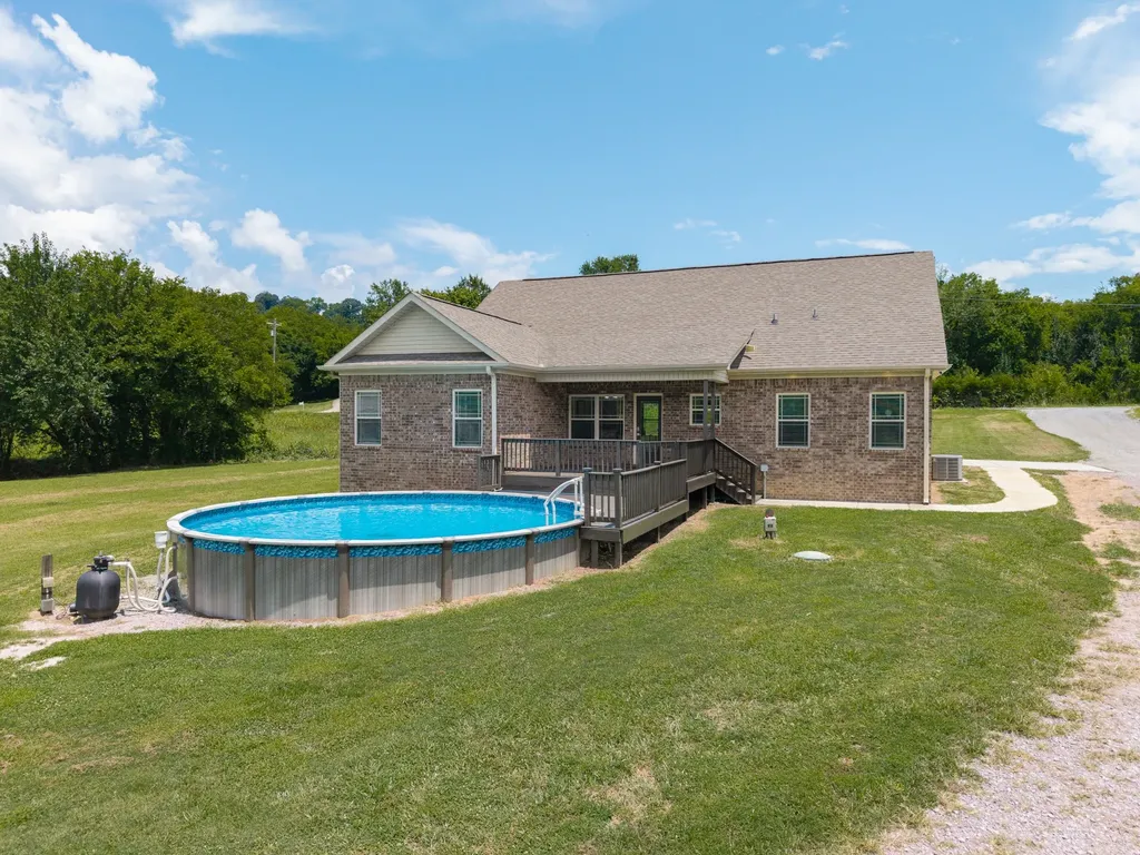 732 Shelbyville Highway Fayetteville TN 37334