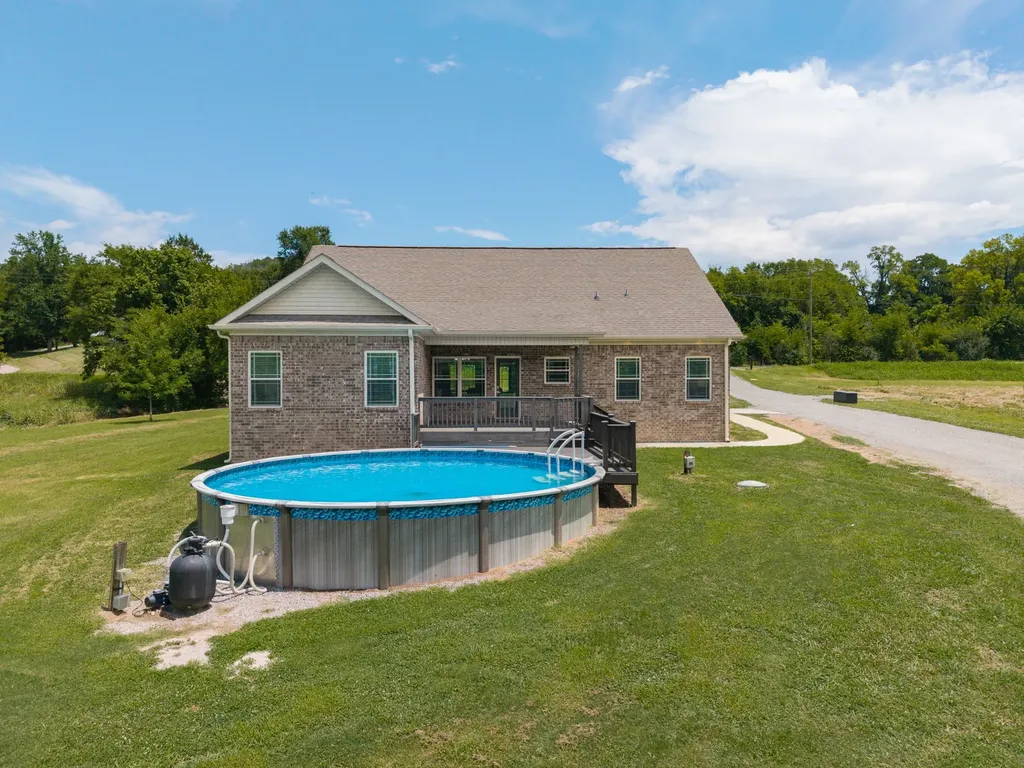 732 Shelbyville Highway Fayetteville TN 37334