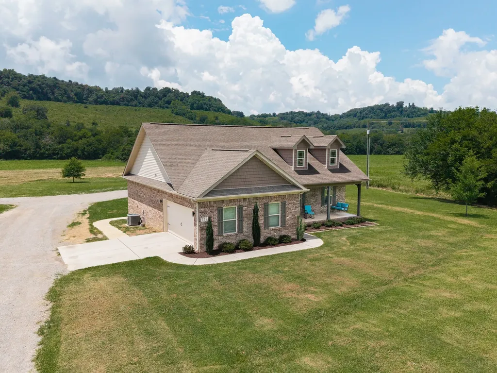 732 Shelbyville Highway Fayetteville TN 37334