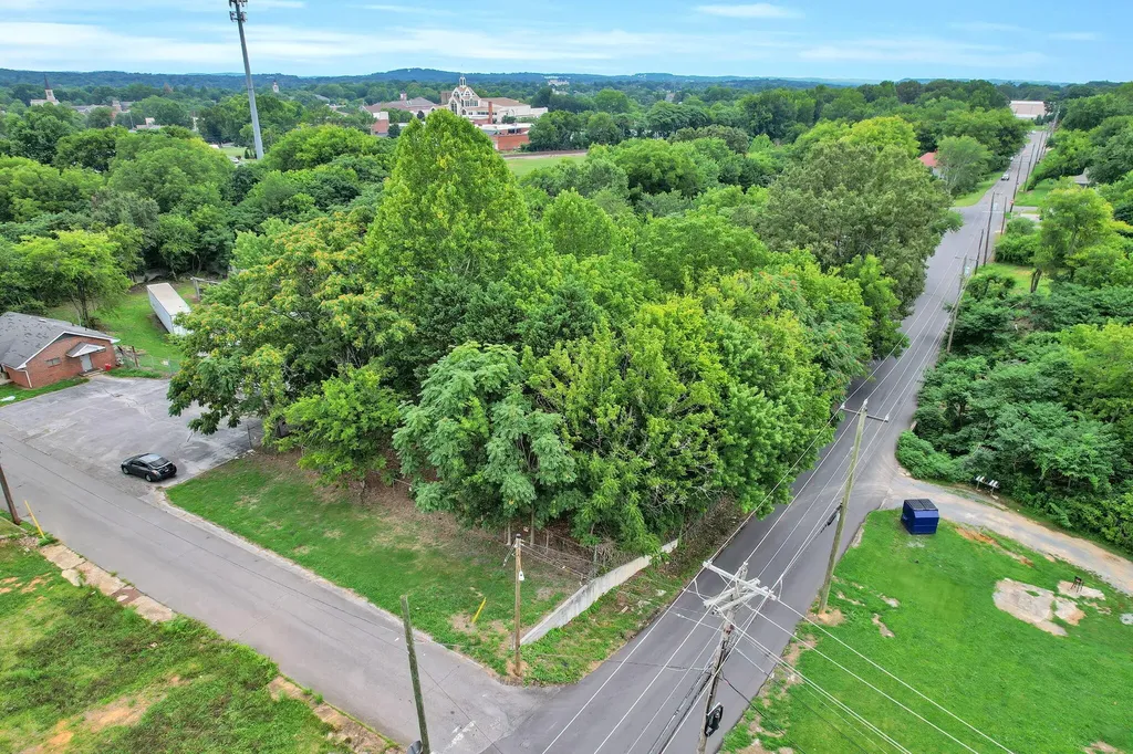 633 Gaut Street, NE Cleveland TN 37311