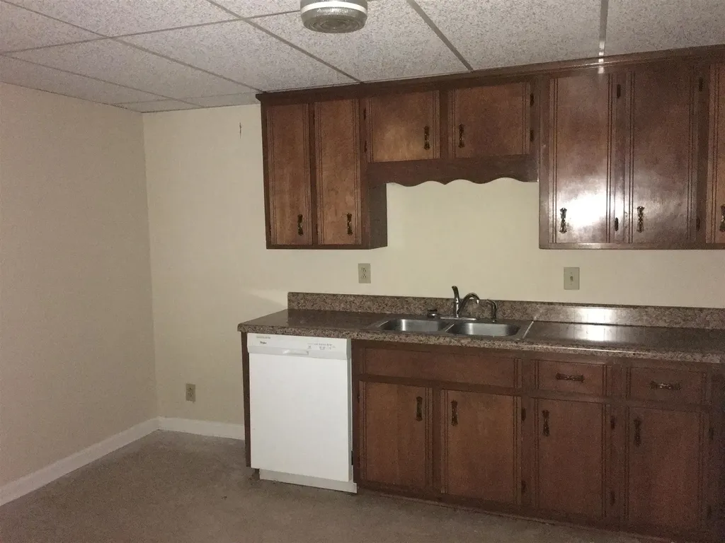 83C Lawn Street Clarksville TN 37040