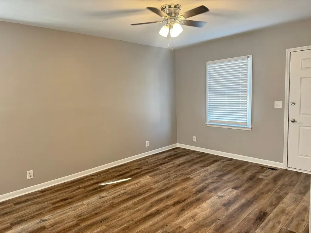 2251 Seven Mile Ferry Road Clarksville TN 37040