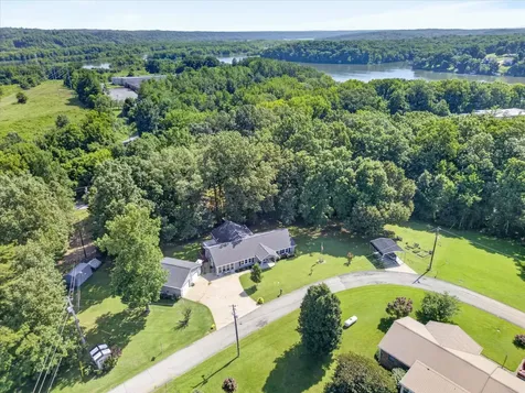 203 Shane Lee Circle Dover TN 37058
