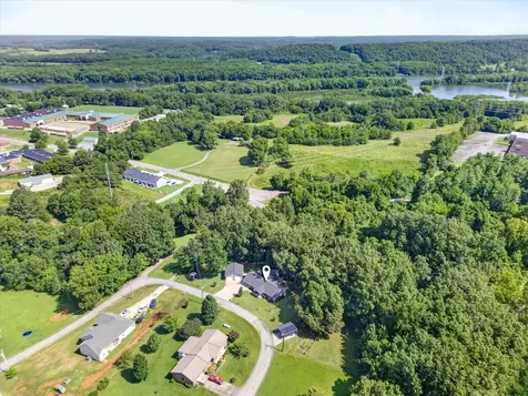203 Shane Lee Circle Dover TN 37058