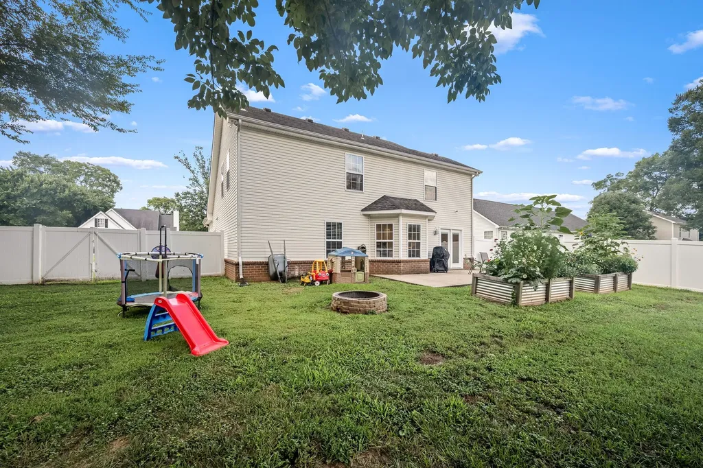 3434 Leslie Lane Murfreesboro TN 37128
