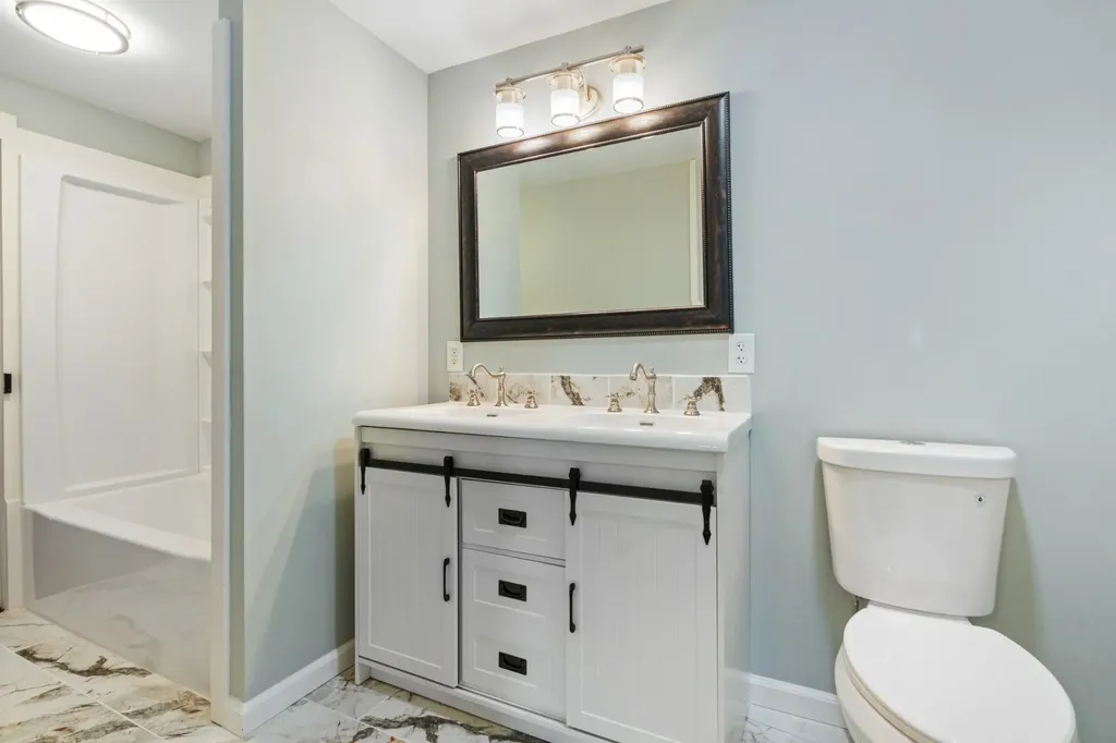 117 W End Avenue Centerville TN 37033
