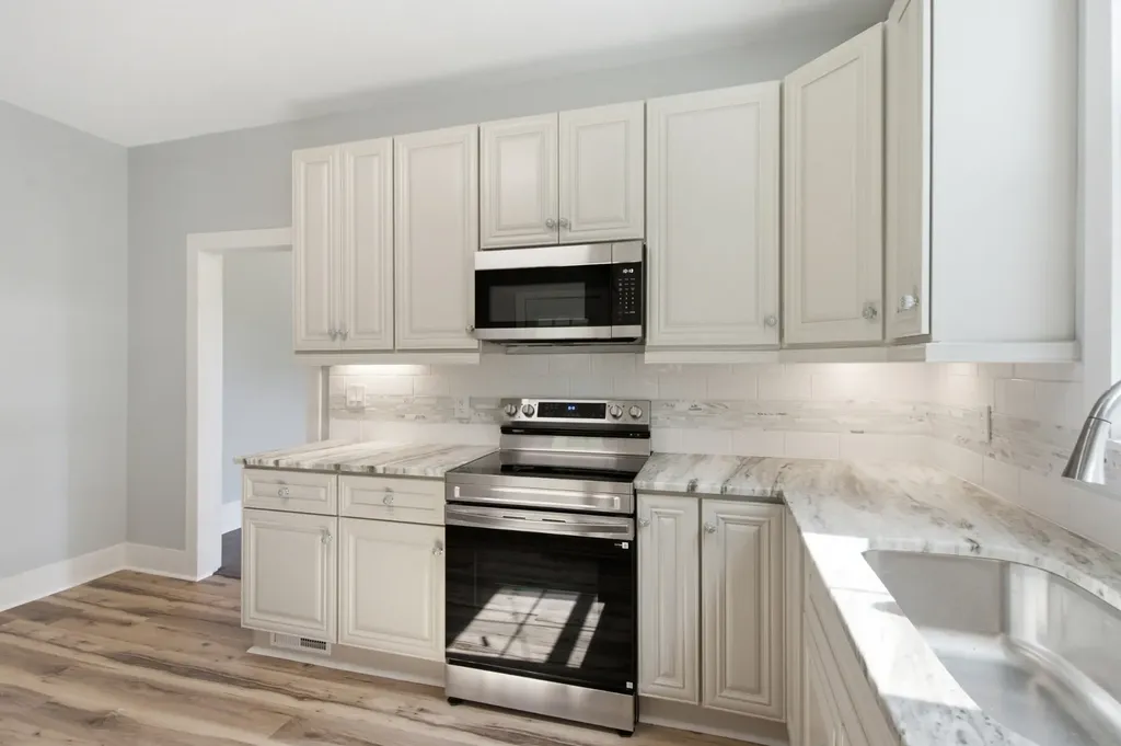 117 W End Avenue Centerville TN 37033