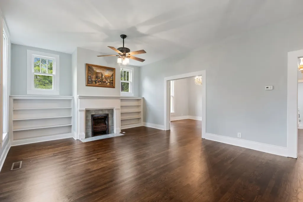 117 W End Avenue Centerville TN 37033