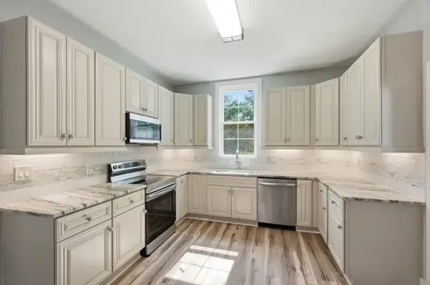 117 W End Avenue Centerville TN 37033