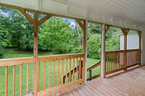 117 W End Avenue Centerville TN 37033