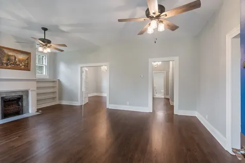 117 W End Avenue Centerville TN 37033