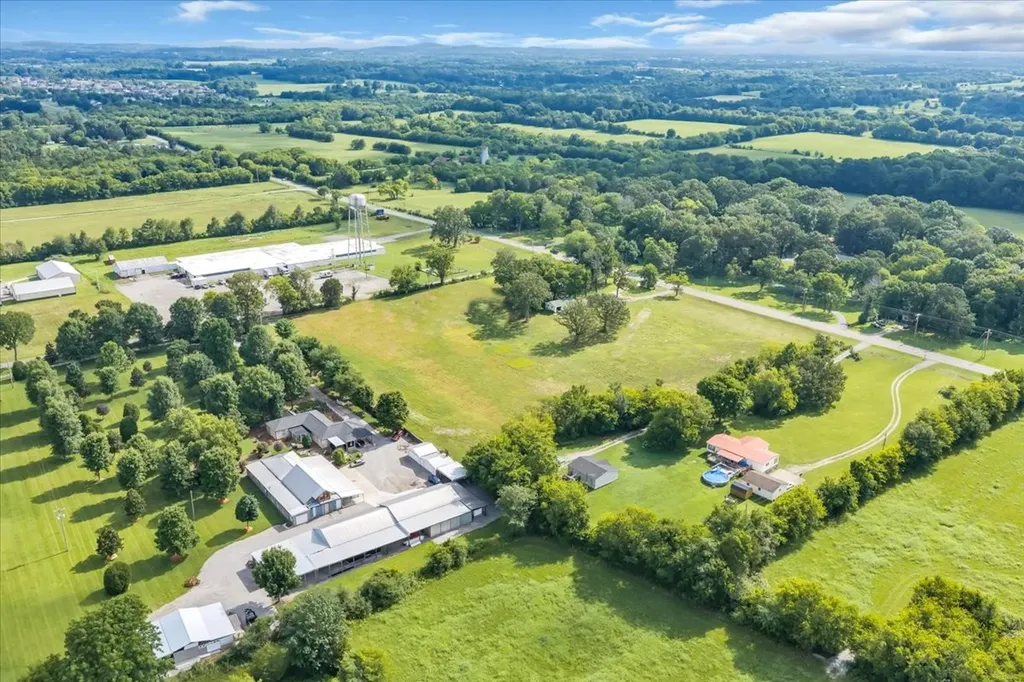 5524 Nashville Highway Chapel Hill TN 37034