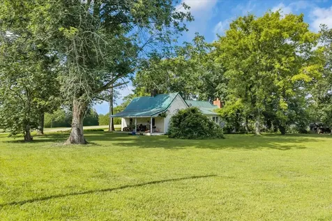 5524 Nashville Highway Chapel Hill TN 37034