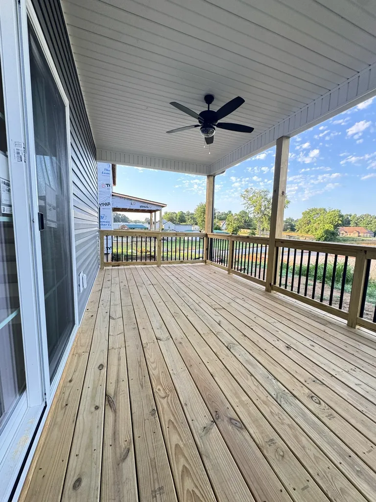 3162 E Old Ashland City Road, E Clarksville TN 37043