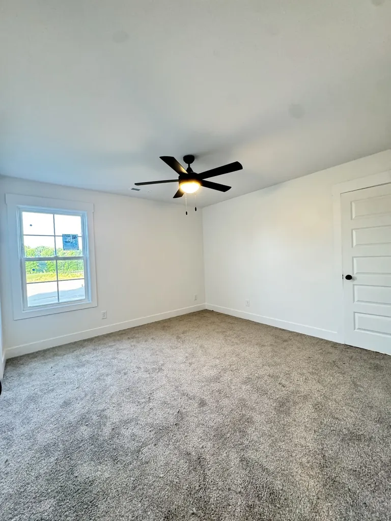 3162 E Old Ashland City Road, E Clarksville TN 37043