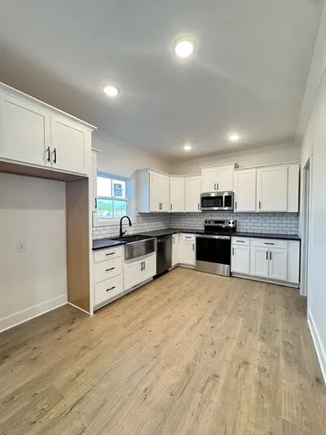 3162 E Old Ashland City Road, E Clarksville TN 37043