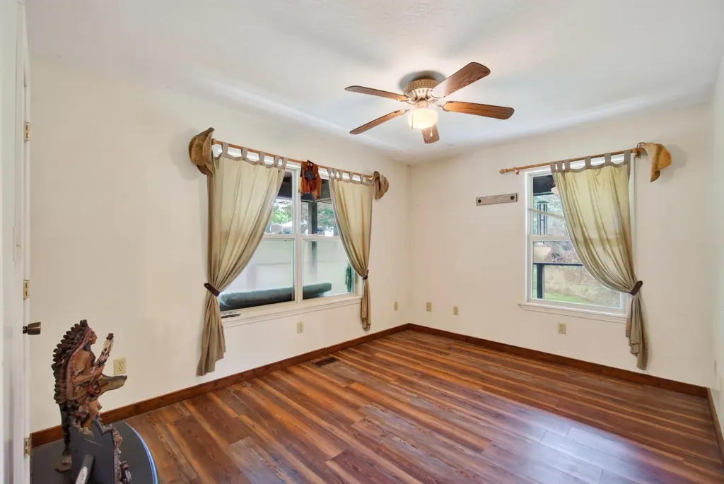 513 Valley Ridge Road Jamestown TN 38556