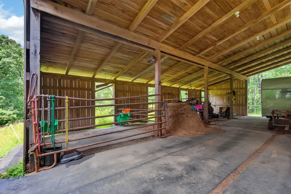 513 Valley Ridge Road Jamestown TN 38556