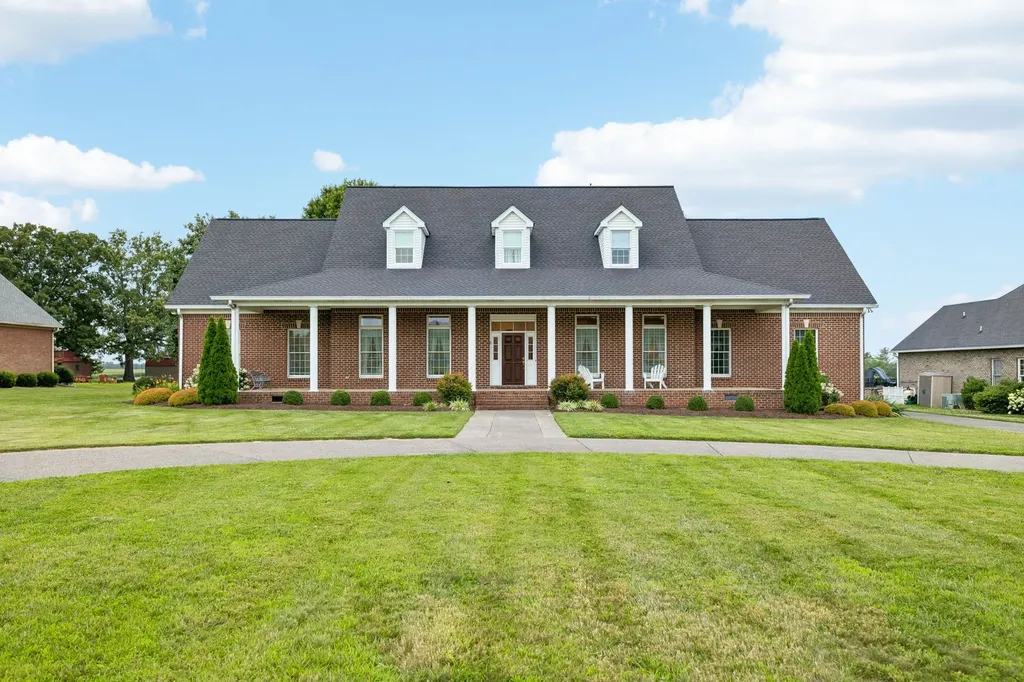 108 Ewing Drive Portland TN 37148