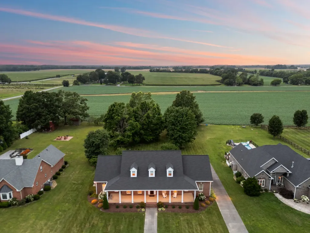 108 Ewing Drive Portland TN 37148