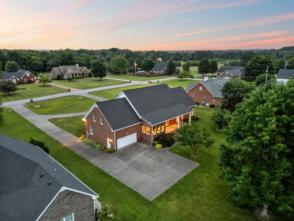 108 Ewing Drive Portland TN 37148