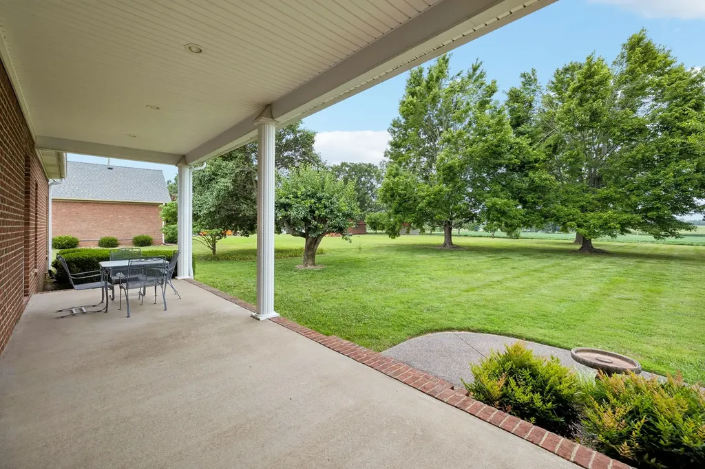 108 Ewing Drive Portland TN 37148