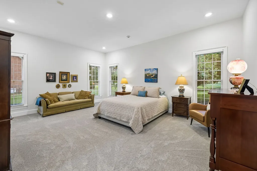 108 Ewing Drive Portland TN 37148