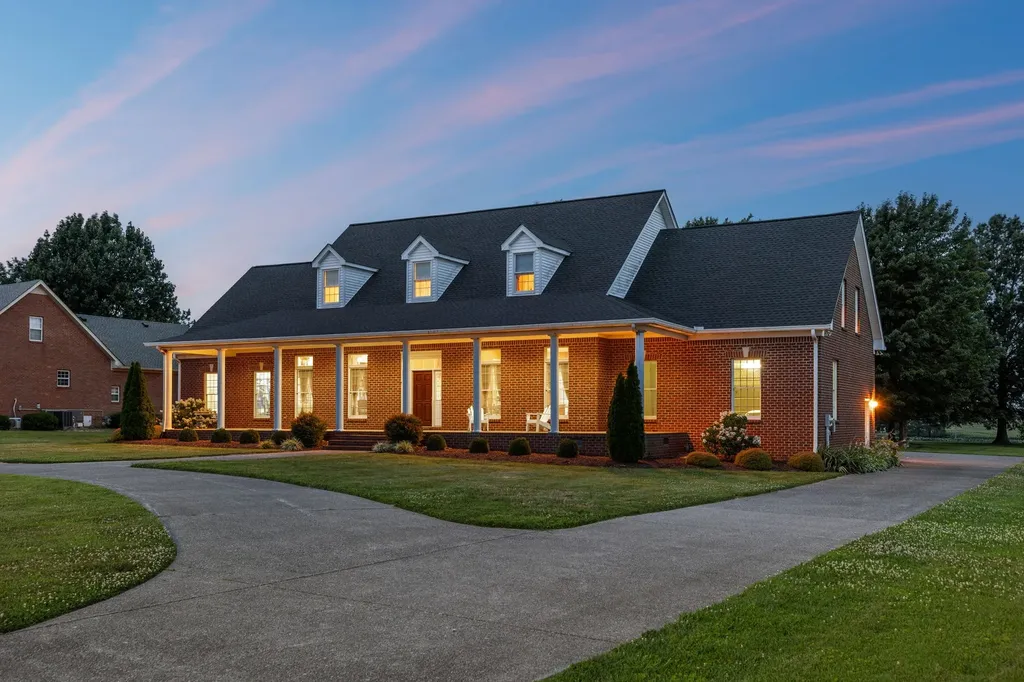 108 Ewing Drive Portland TN 37148
