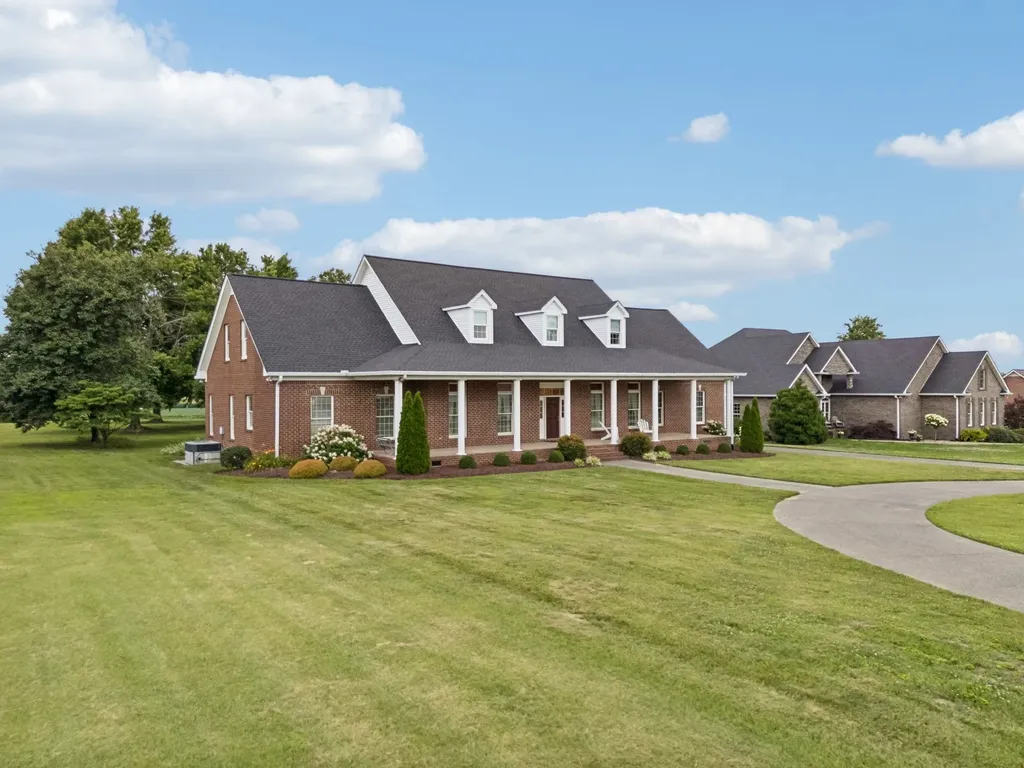 108 Ewing Drive Portland TN 37148