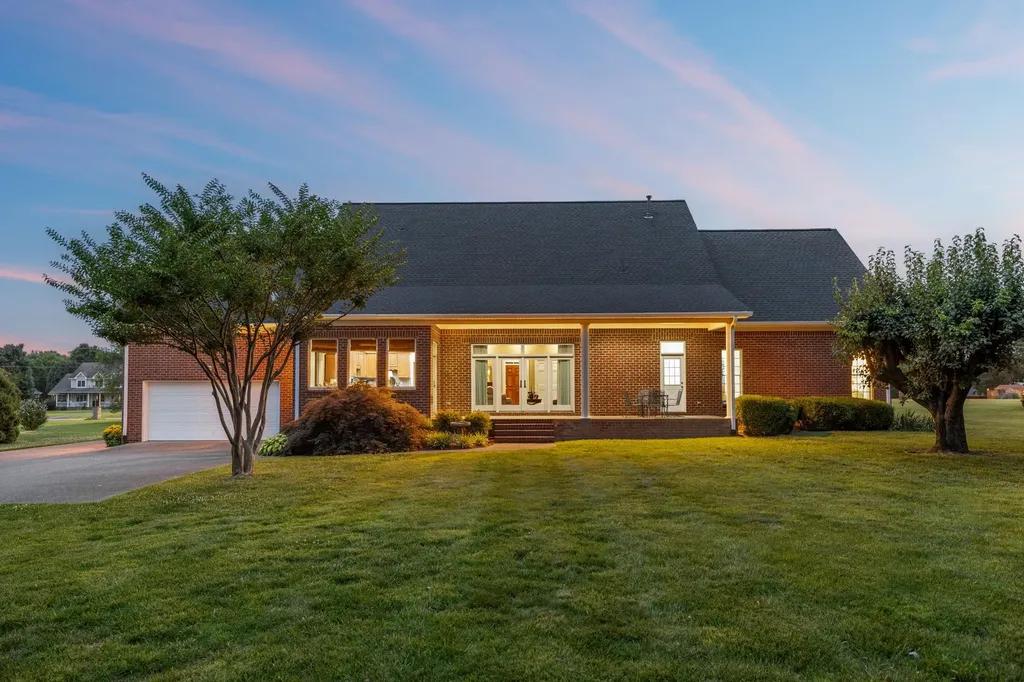 108 Ewing Drive Portland TN 37148