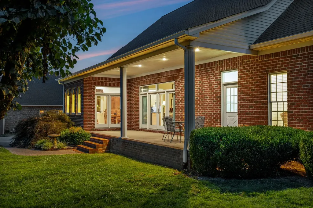108 Ewing Drive Portland TN 37148