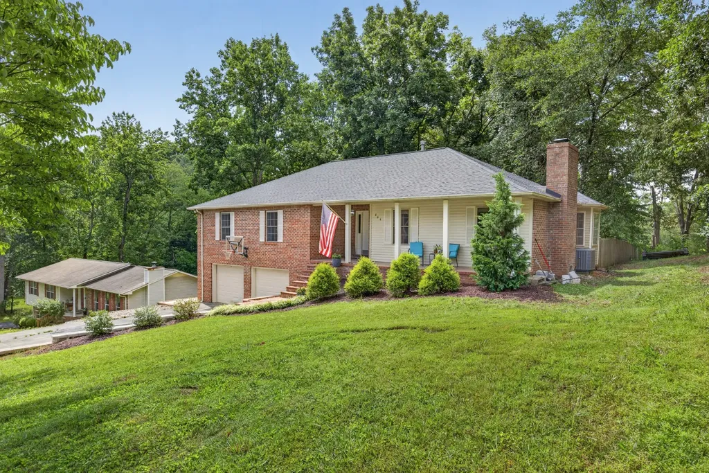 864 Spring Valley Road Cookeville TN 38501