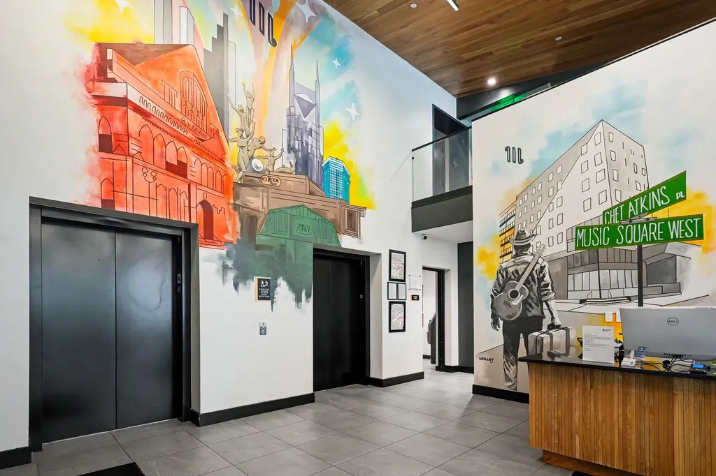 50 Music Sq, W Nashville TN 37203