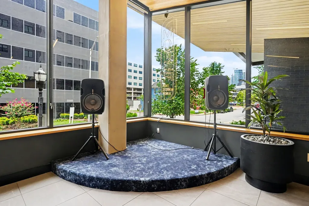 50 Music Sq, W Nashville TN 37203