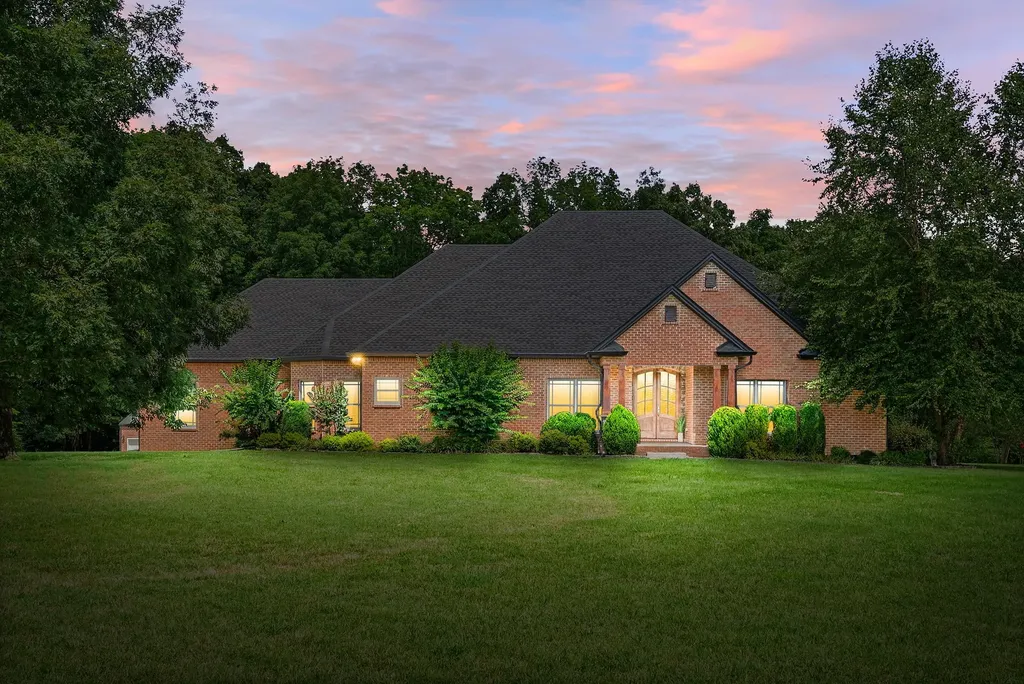 635 Mobley Road Clarksville TN 37043
