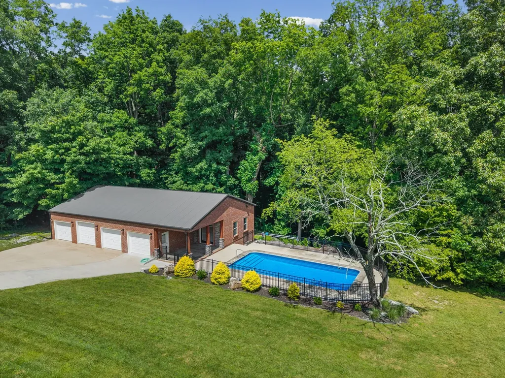 635 Mobley Road Clarksville TN 37043