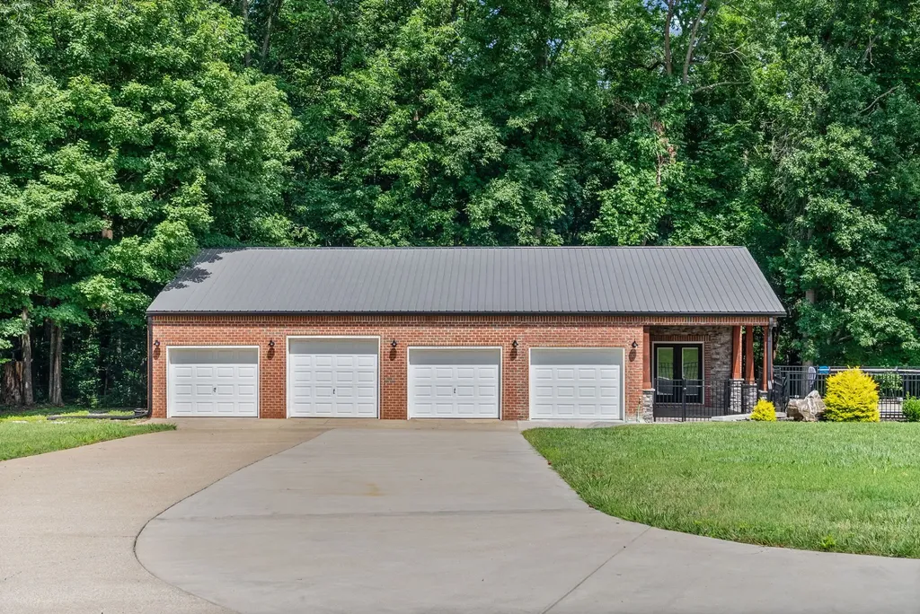 635 Mobley Road Clarksville TN 37043
