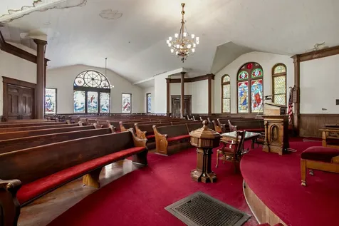 126 N Main Street Mount Pleasant TN 38474