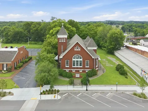 126 N Main Street Mount Pleasant TN 38474