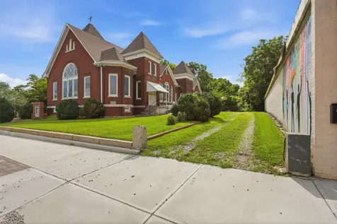 126 N Main Street Mount Pleasant TN 38474