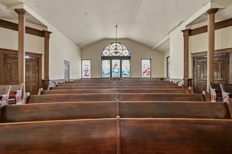 126 N Main Street Mount Pleasant TN 38474