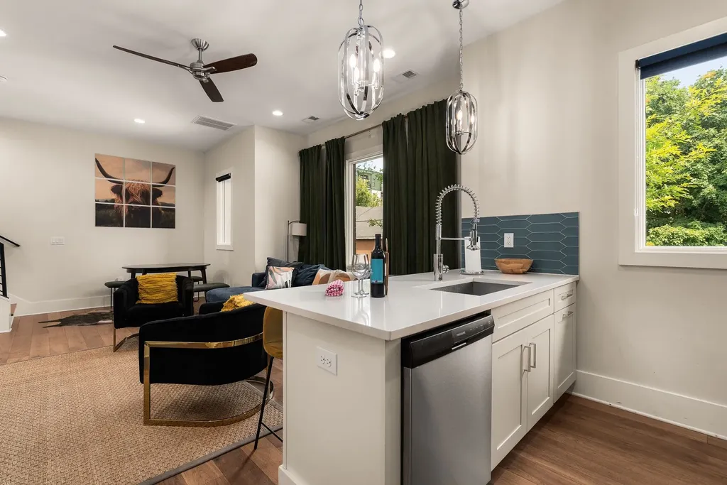 215 Taylor Street Nashville TN 37208