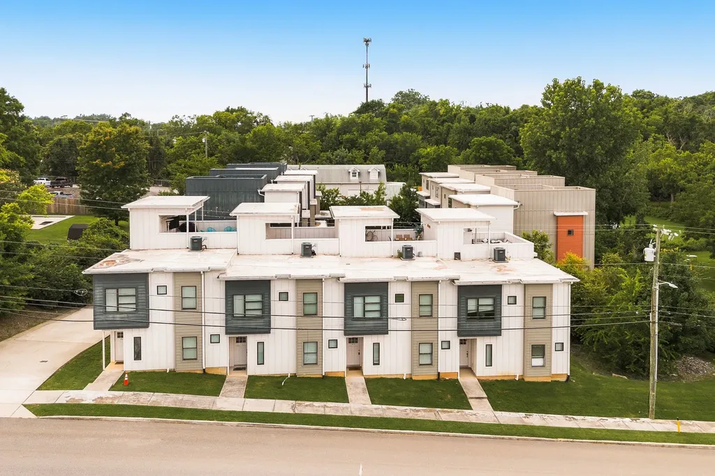 3808 Hutson Avenue Nashville TN 37216