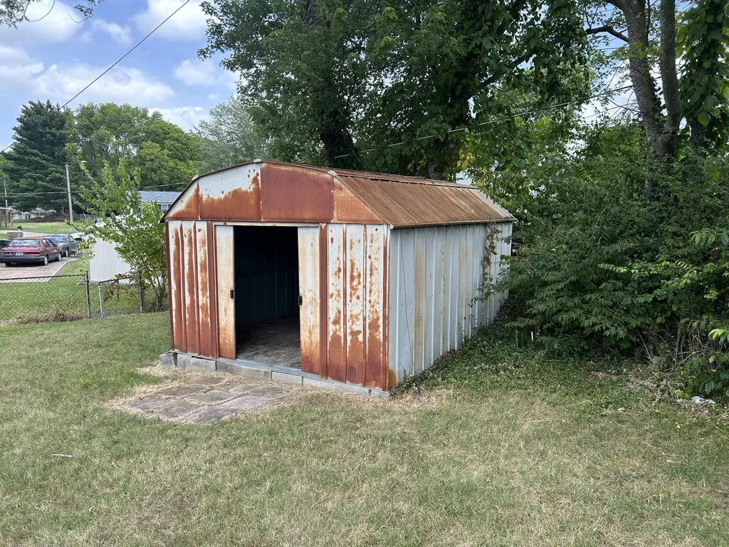 808 Goldcrest Drive Springfield TN 37172