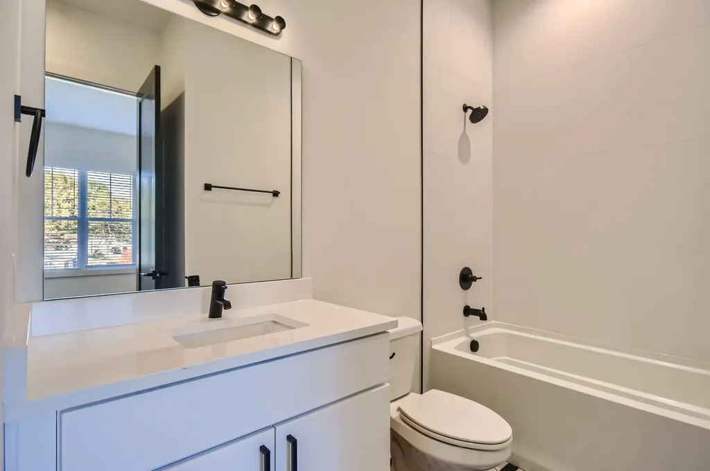 401 Serenity Lane Nashville TN 37207