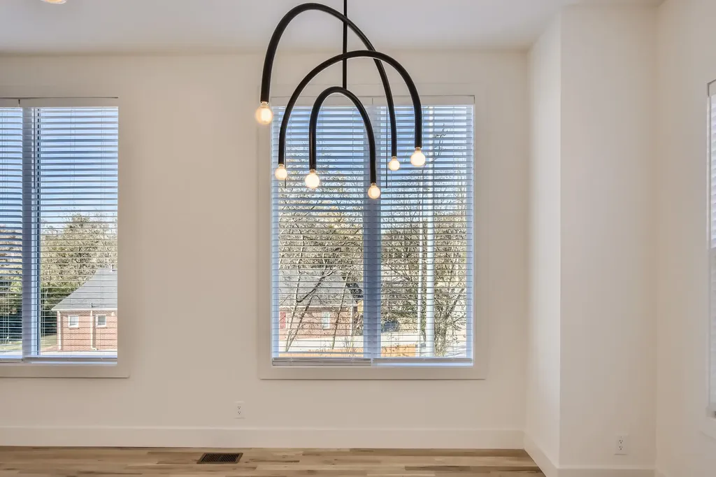 401 Serenity Lane Nashville TN 37207