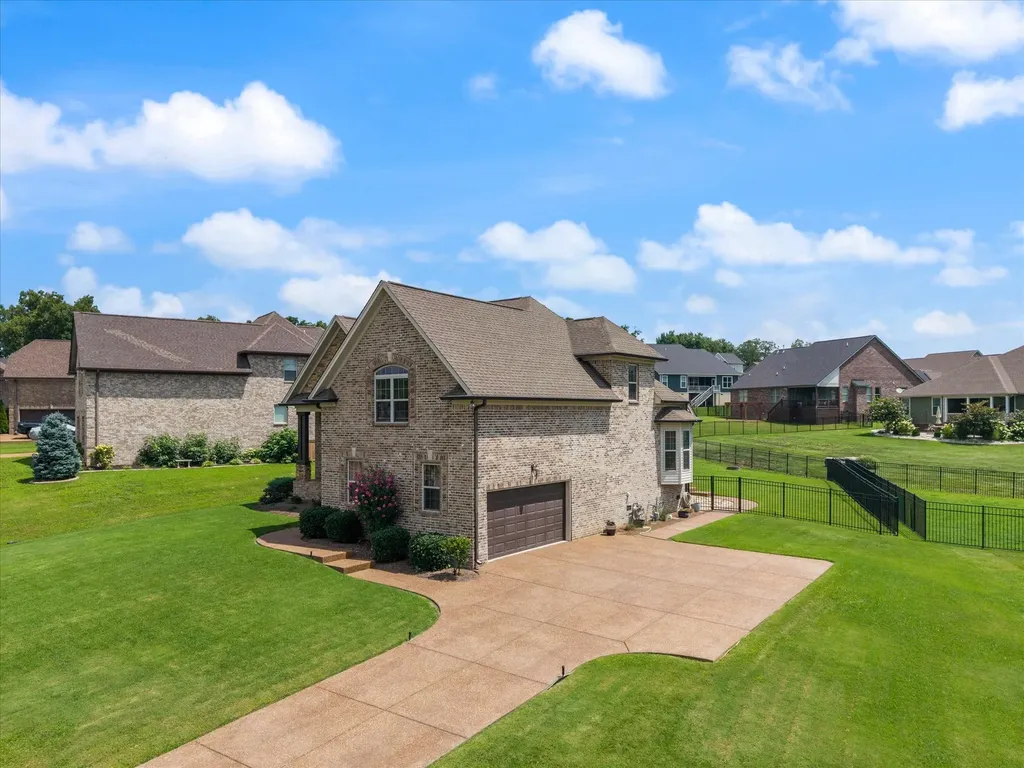 831 Manner Lane Lebanon TN 37087