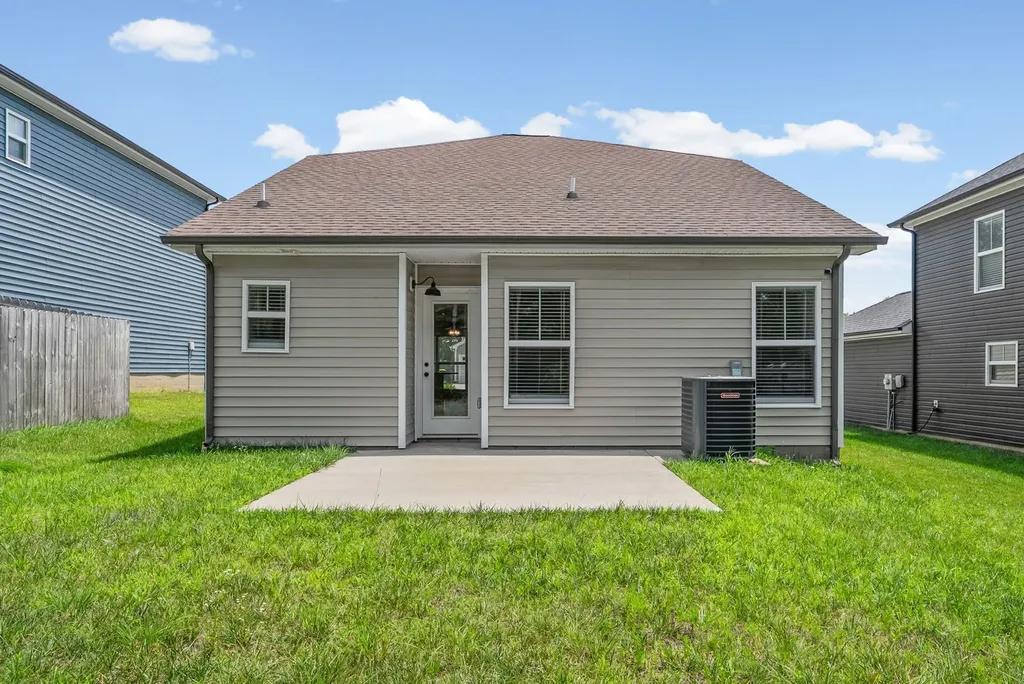 412 Hillside Drive Clarksville TN 37040